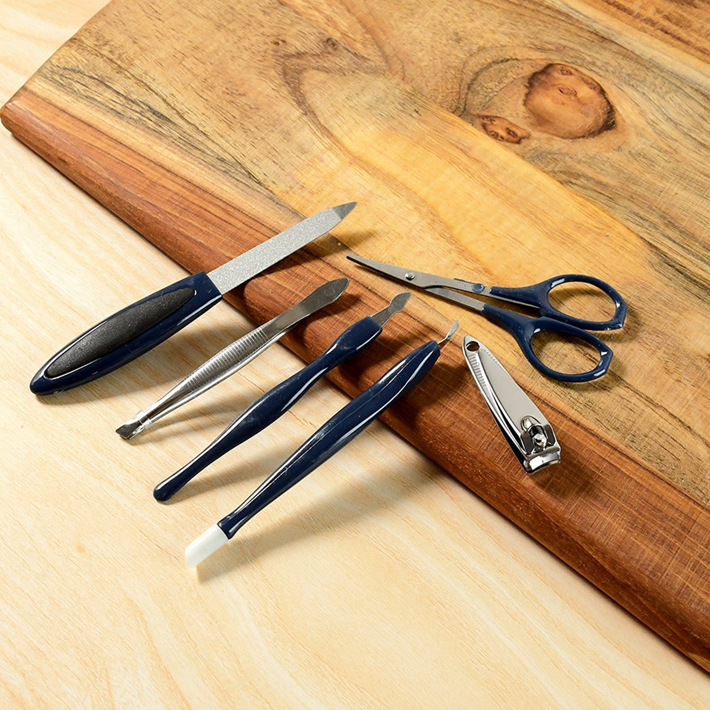 6 in1 Manicure & Pedicure Grooming Kit